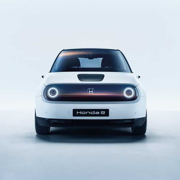 Honda e set forfra