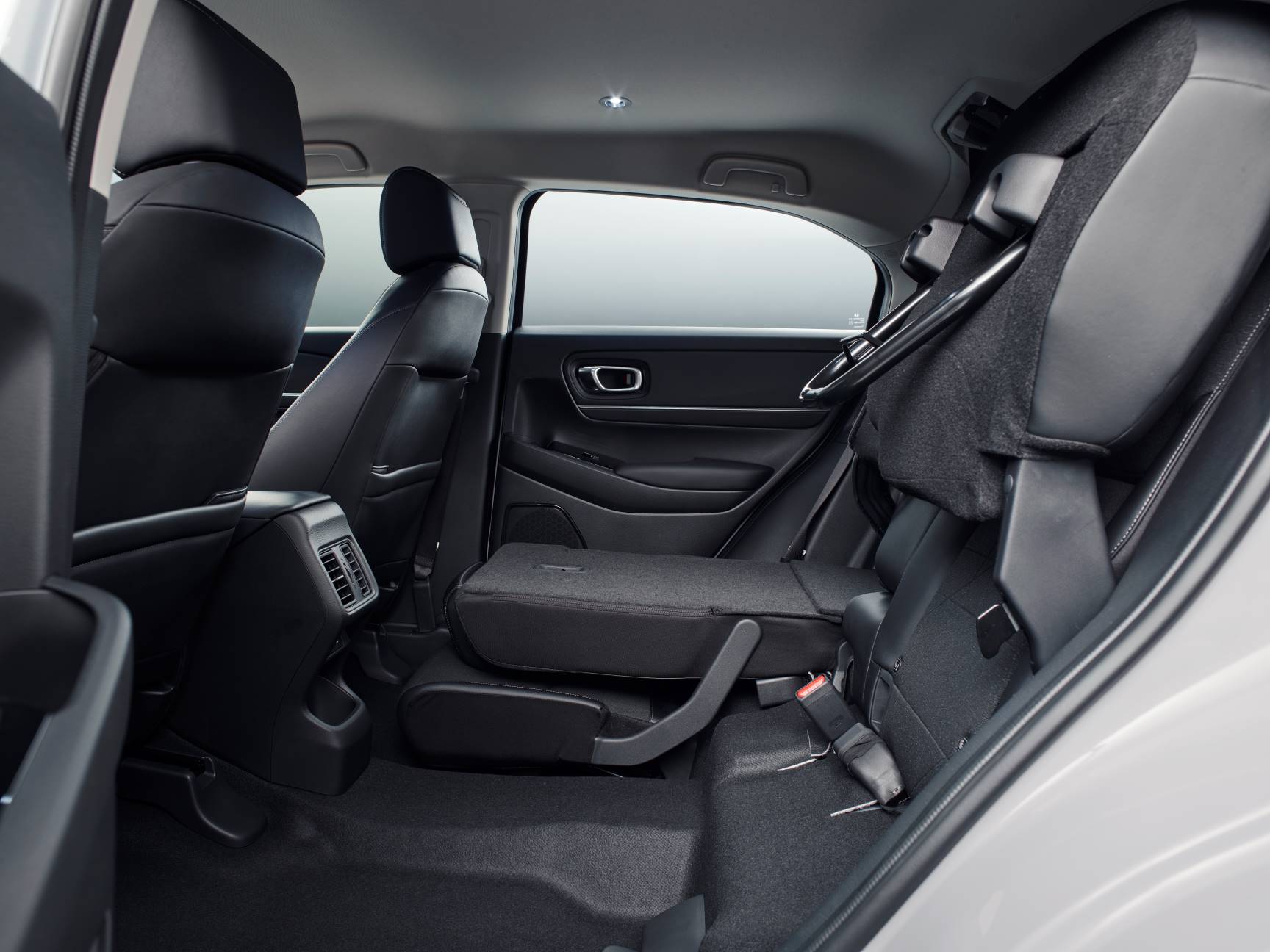 Honda HR-V Magic Seats, set fra siden