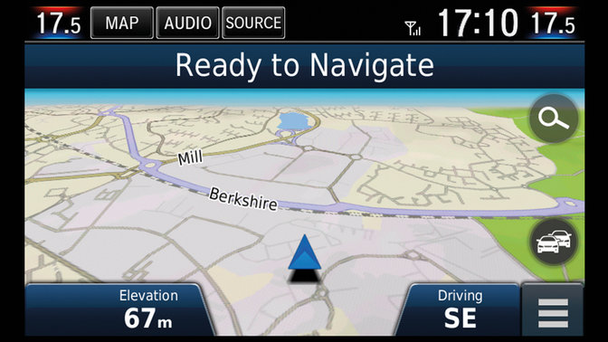 N&aelig;rbillede af Garmin-navigationssystem i Honda Civic 4-d&oslash;rs.