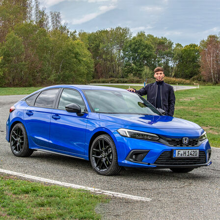 Pierre Gasly tester Civic e:HEV