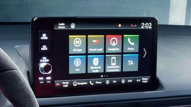 Nærbillede af Honda Civic Type R 9" touchscreen-display.