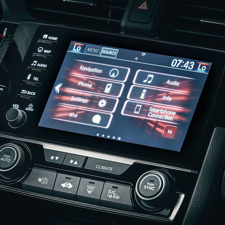 Nærbillede af Honda CONNECT-skærmen i Honda Civic Type R.