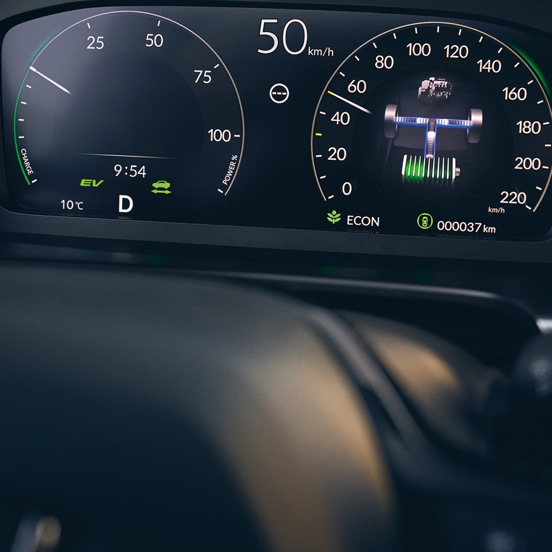 Nærbillede af Honda CR-V Hybrids digitale førerdisplay.