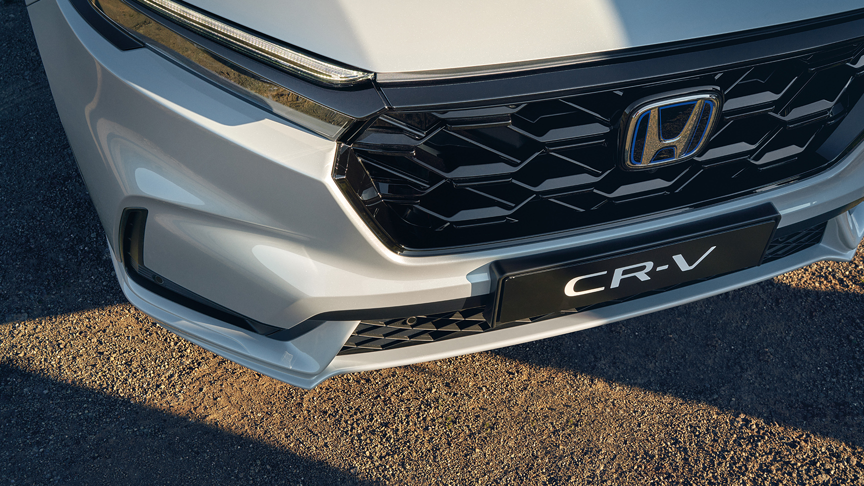 Nærbillede bagfra af Honda CR-V Plug-in Hybrid SUV.