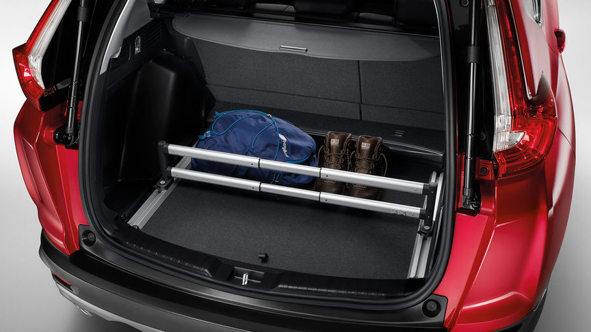 Honda CR-V med premium bagagerumsinddeler, set bagfra.