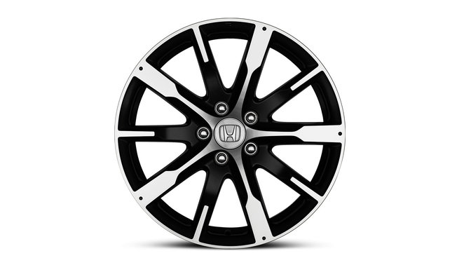 Nærbillede af Honda CR-V med 18" alufælge i Gunpowder Black. 