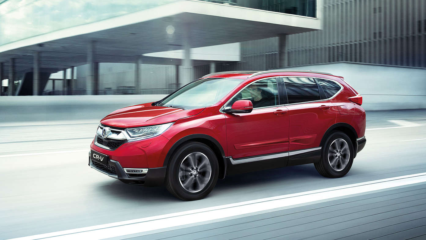 Honda CR-V Hybrid med Convenience-pakke, set skråt fra siden