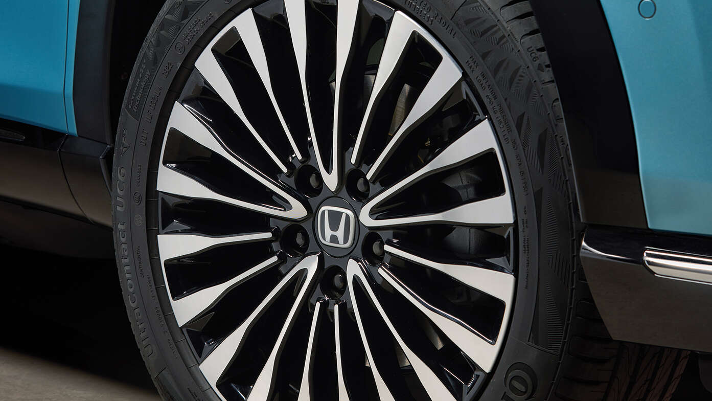 Nærbillede af Honda e:Ny1 18" alufælge