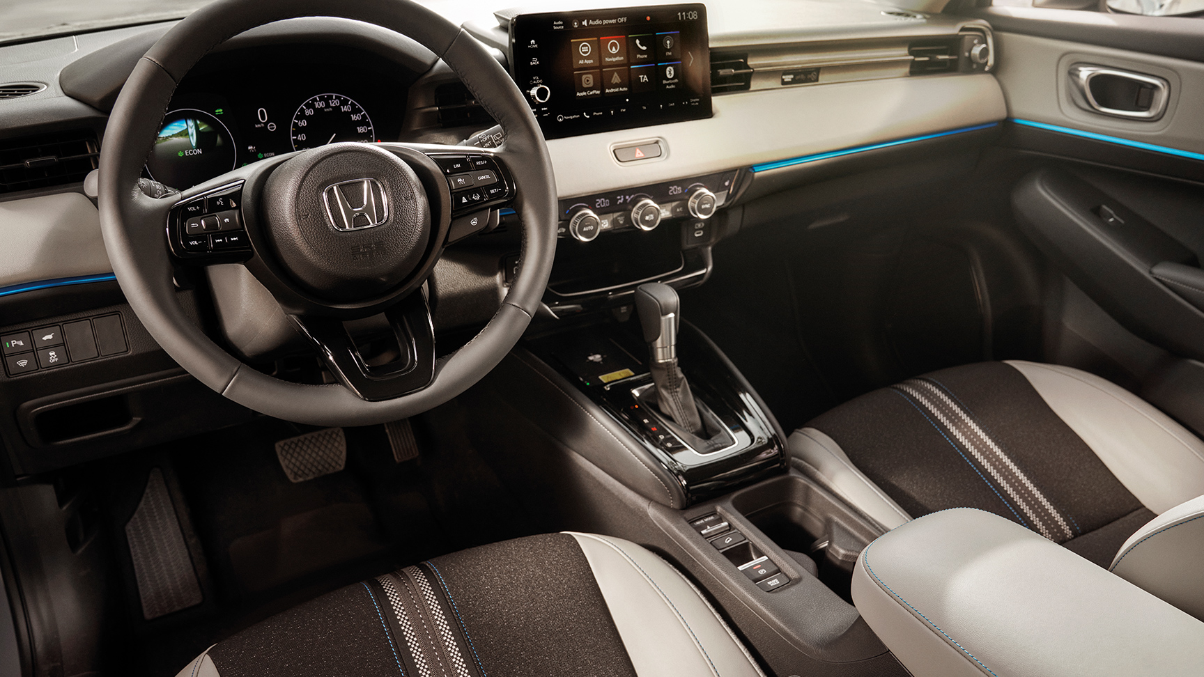 Interiør i HR-V's forreste førersæde og instrumentbræt. 