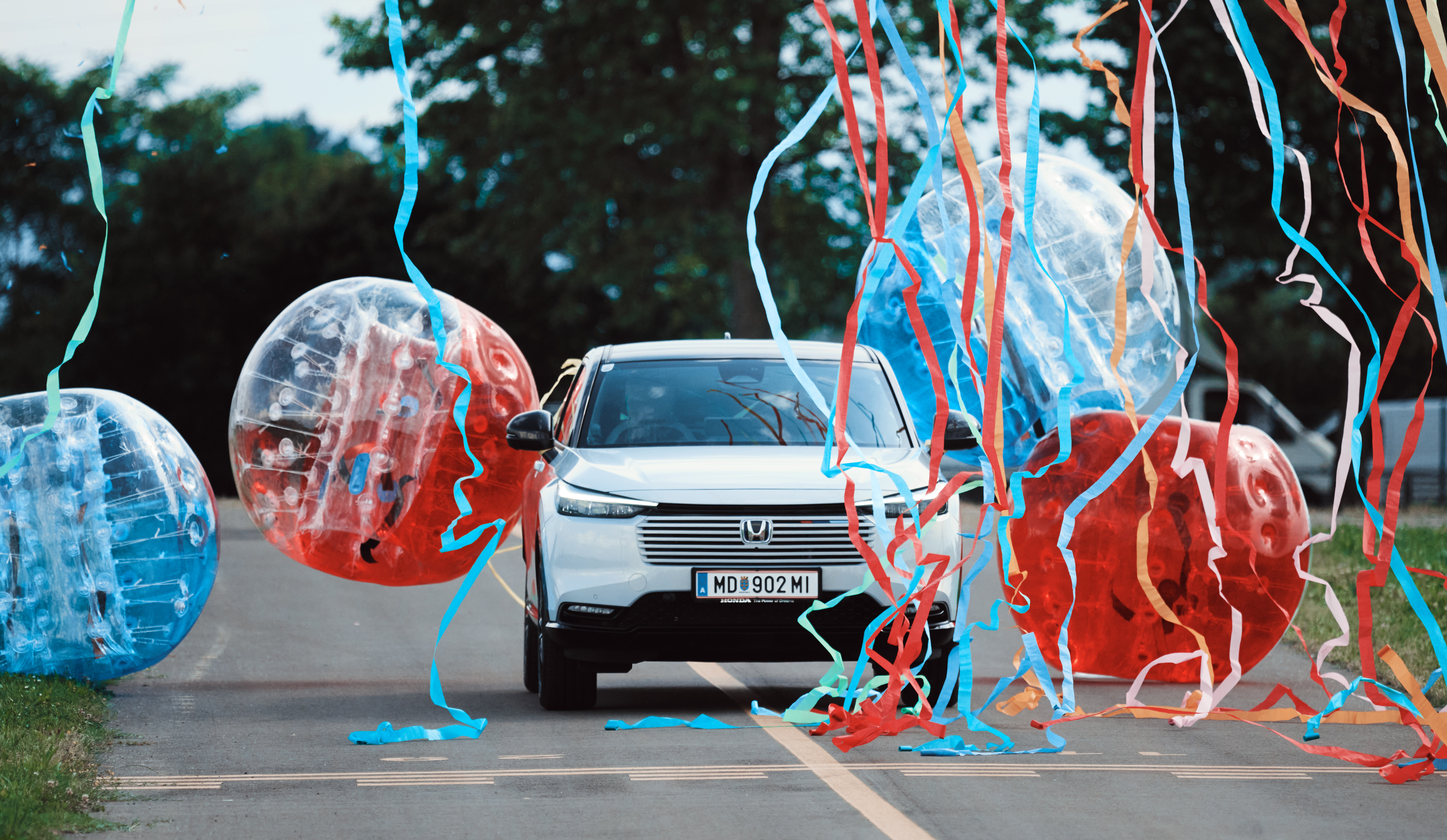 HR-V bumper gennem et sæt balloner