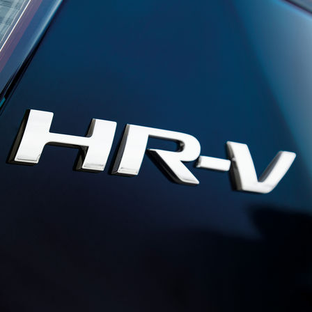 Honda HR-V logo, nærbillede.