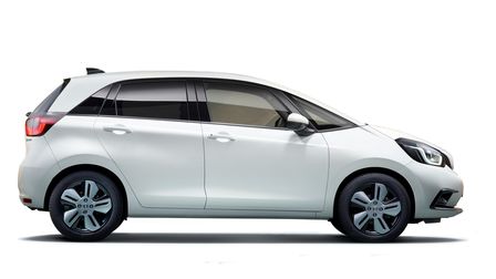 Honda Jazz Hybrid set skråt forfra
