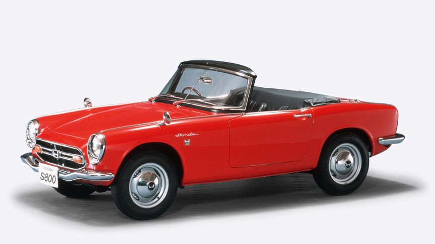 Honda S800, set skr&aring;t forfra.