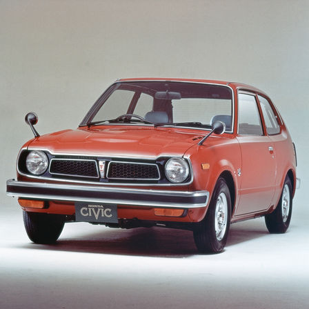 Den oprindelige Honda Civic, set skråt forfra.